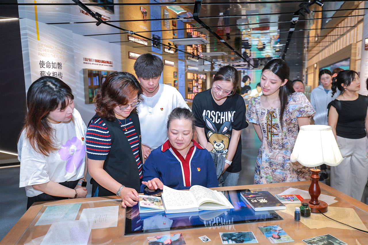 综合学科教师团队