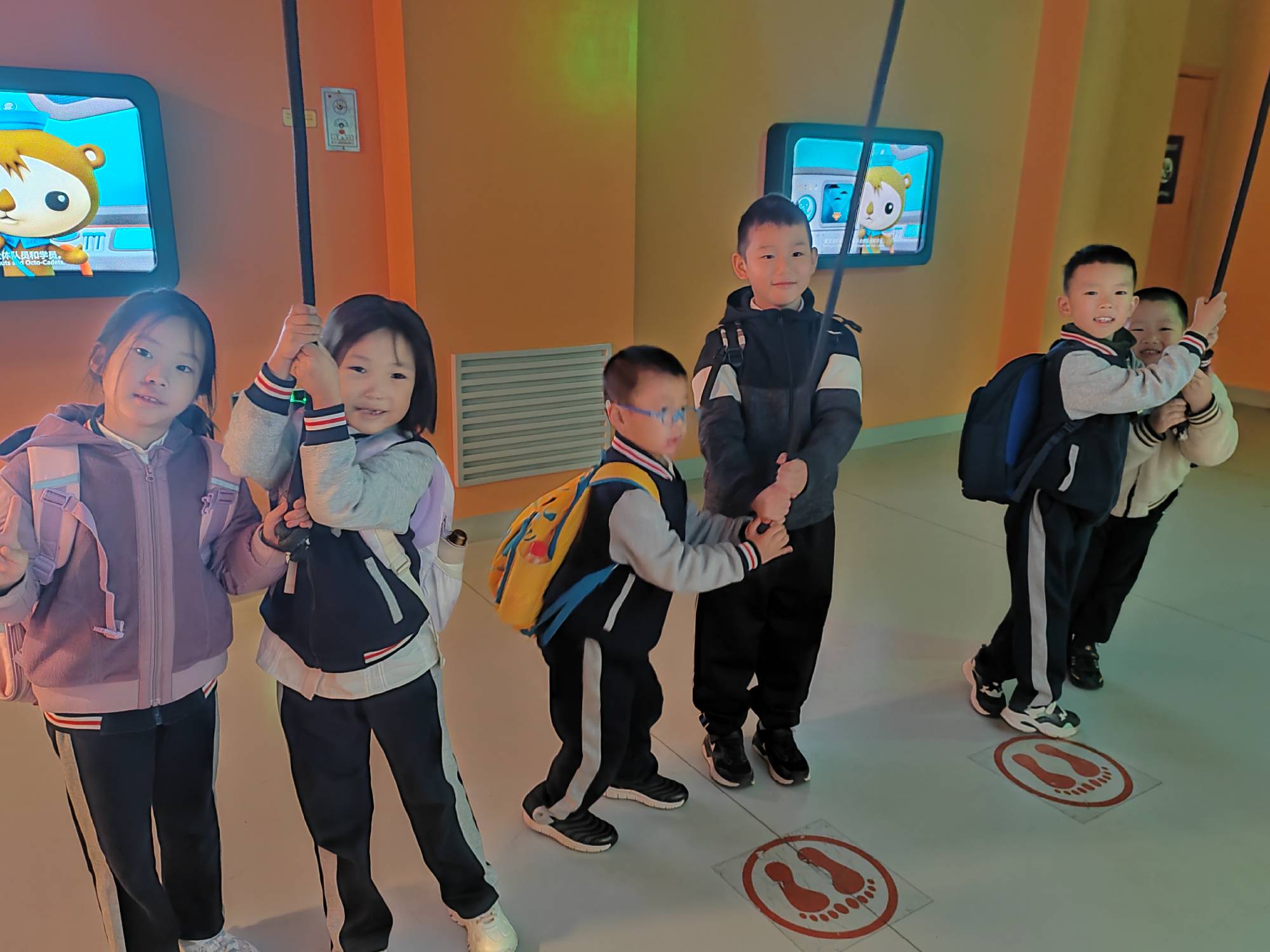  2023级六班一年级照片