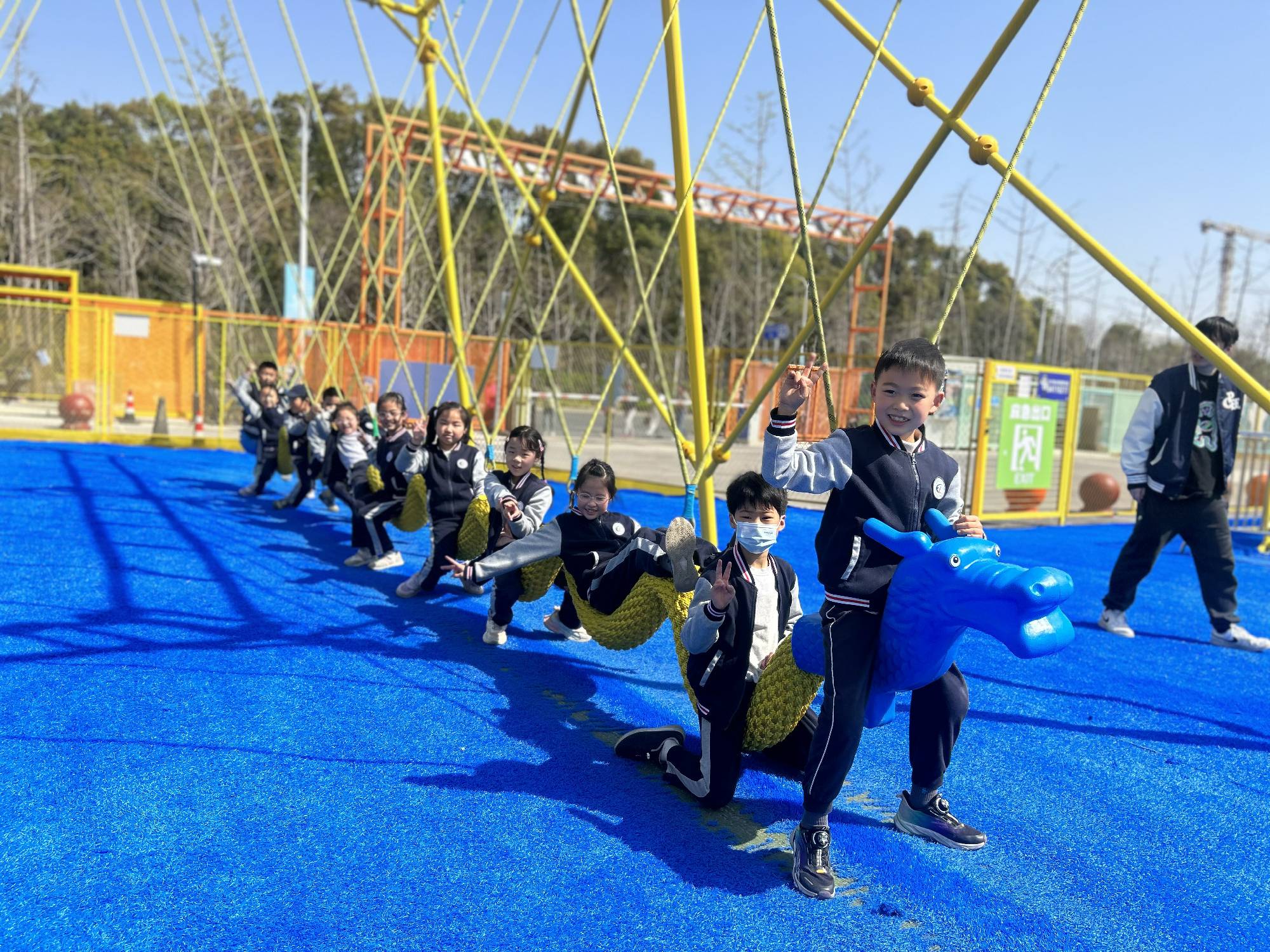  2023级三班二年级照片