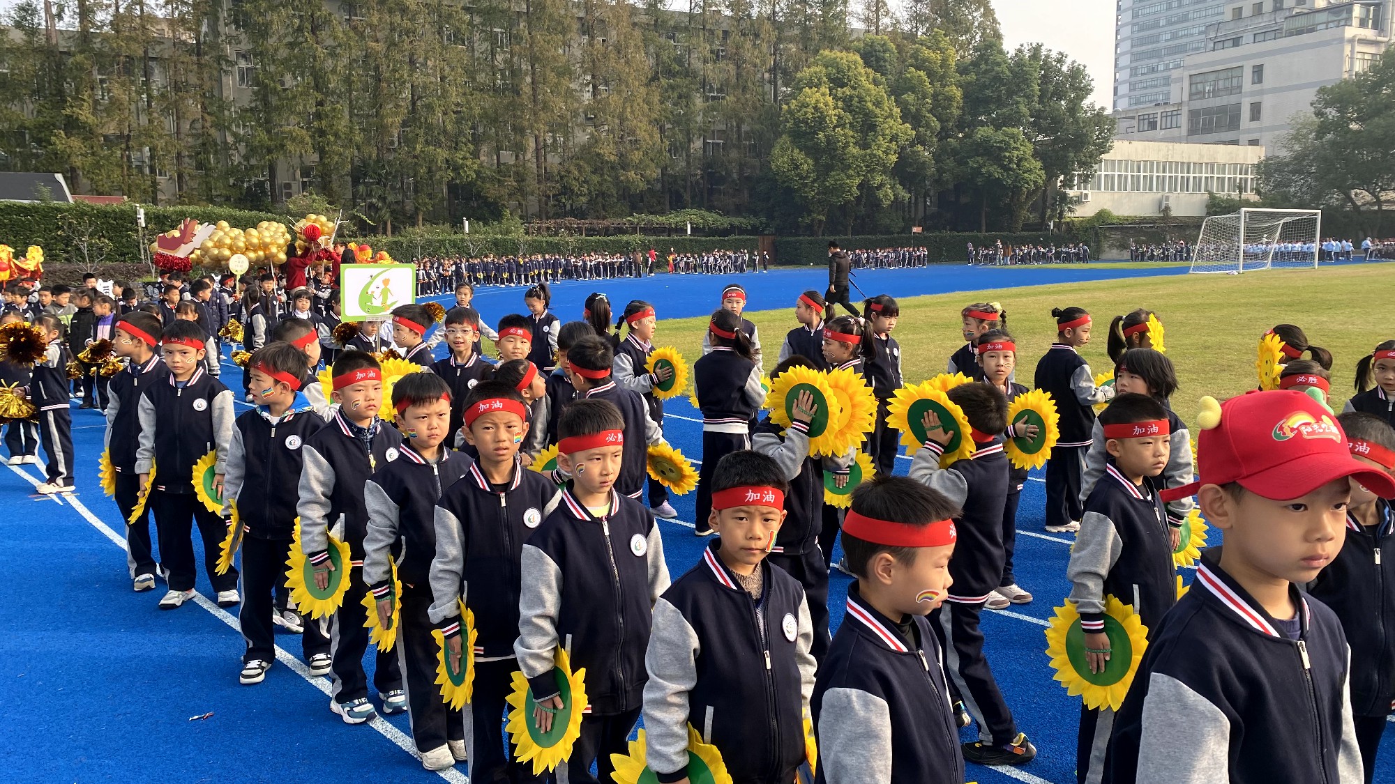 2024级三班一年级照片