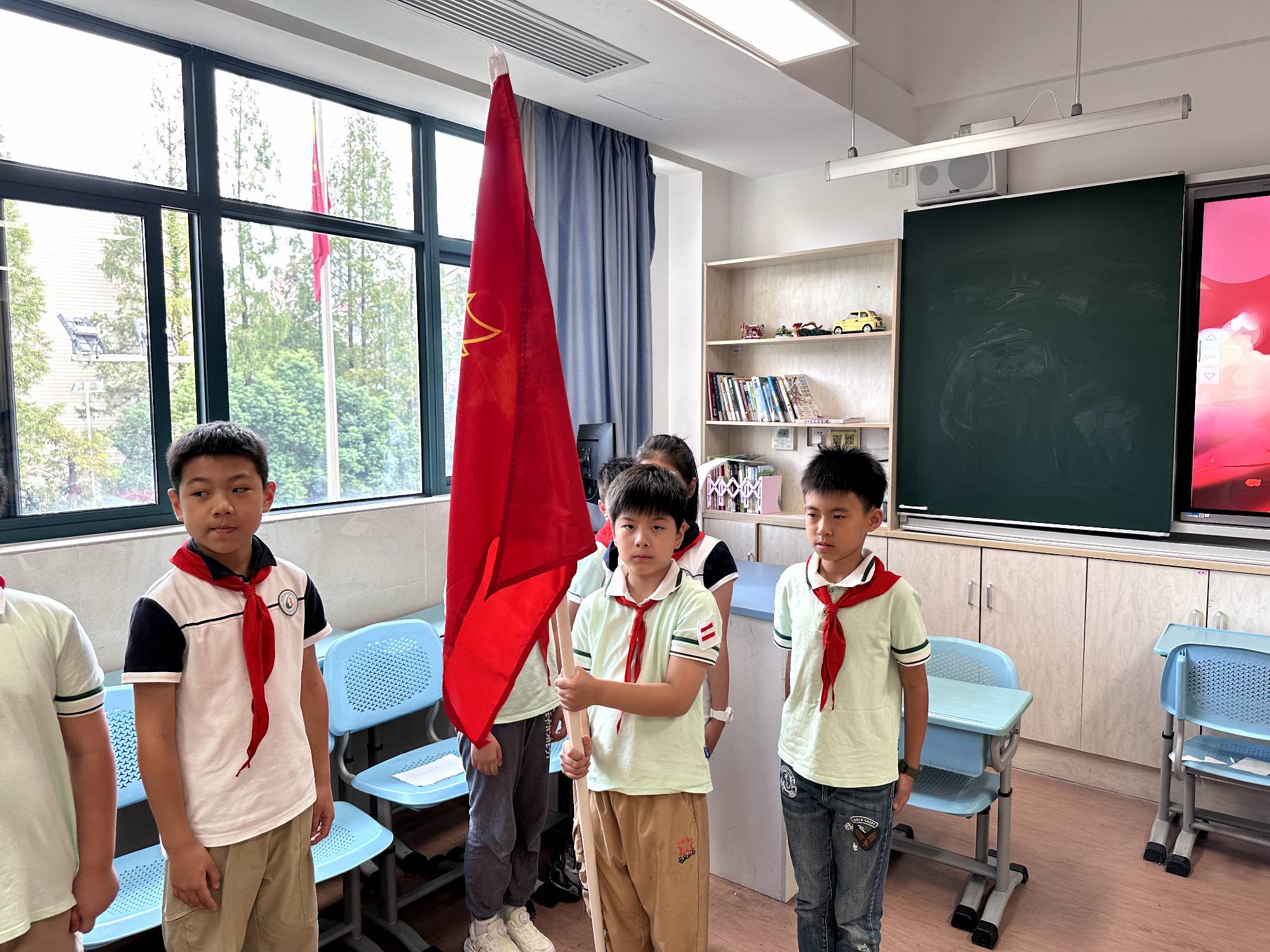  2021级五班四年级